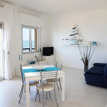 Izzhome Bella Vista Apartment *