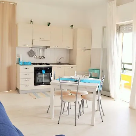 Izzhome Bella Vista Apartment