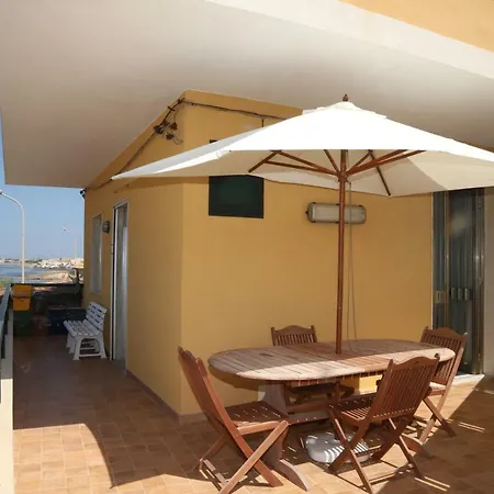 Izzhome Bella Vista *