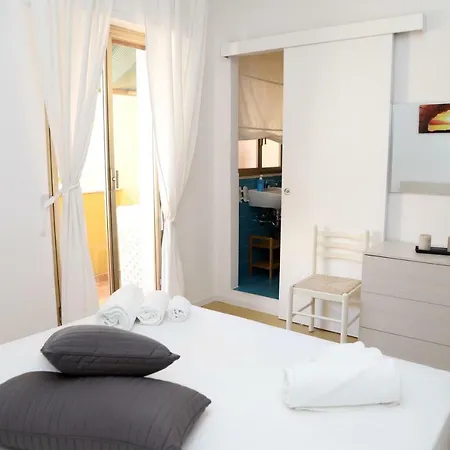Izzhome Bella Vista Apartment
